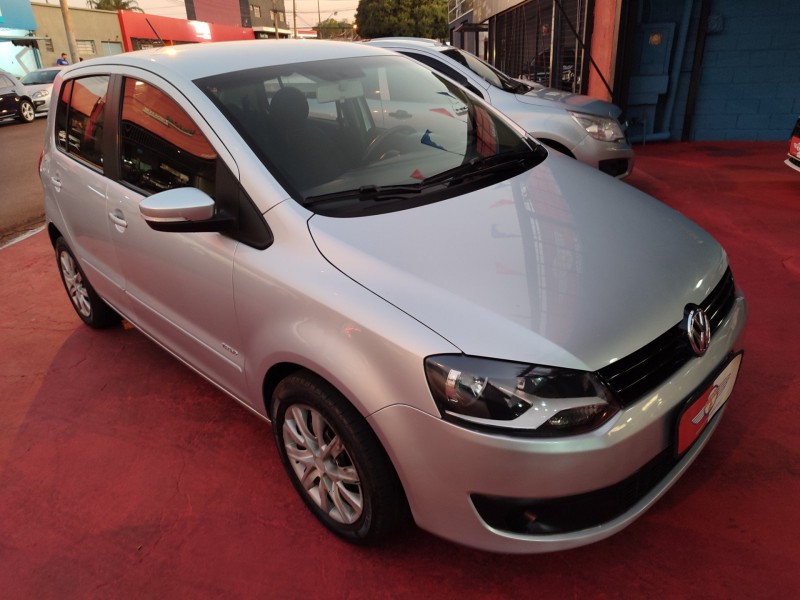 Veculo: Volkswagen - Fox - FOX em Ribeiro Preto