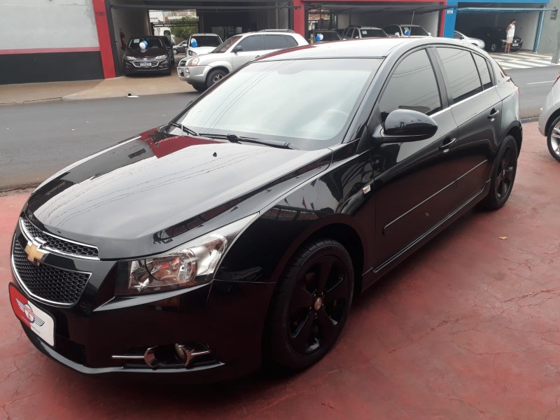 Veculo: Chevrolet (GM) - Cruze - CRUZE em Ribeiro Preto