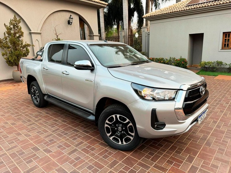 Veculo: Toyota - Hilux - 2.8 SRV 4X4 CD 16V em Sertozinho