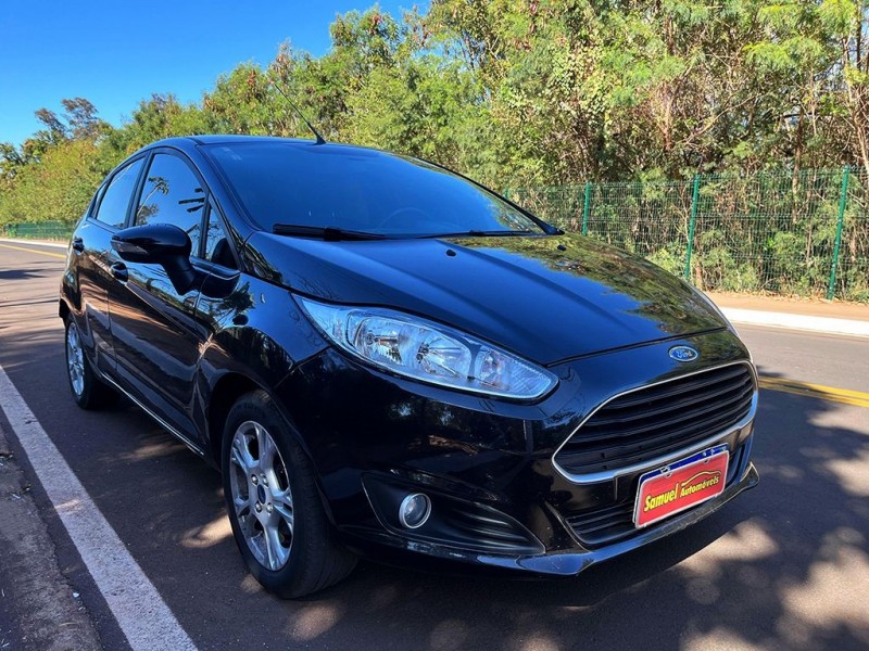 Veculo: Ford - Fiesta Hatch - 1.5 SE HATCH 16V em Sertozinho