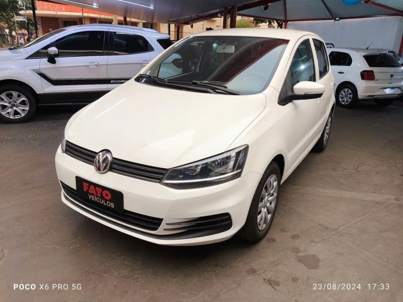 Veculo: Volkswagen - Fox - FOX em Ribeiro Preto