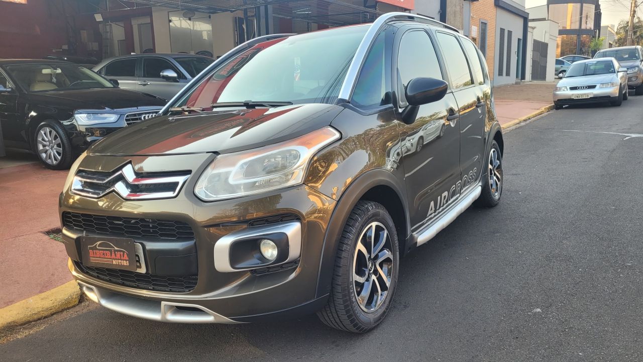 Veculo: Citroen - Air Cross - GLX 1.6 Flex 16V 5p Mec. em Ribeiro Preto