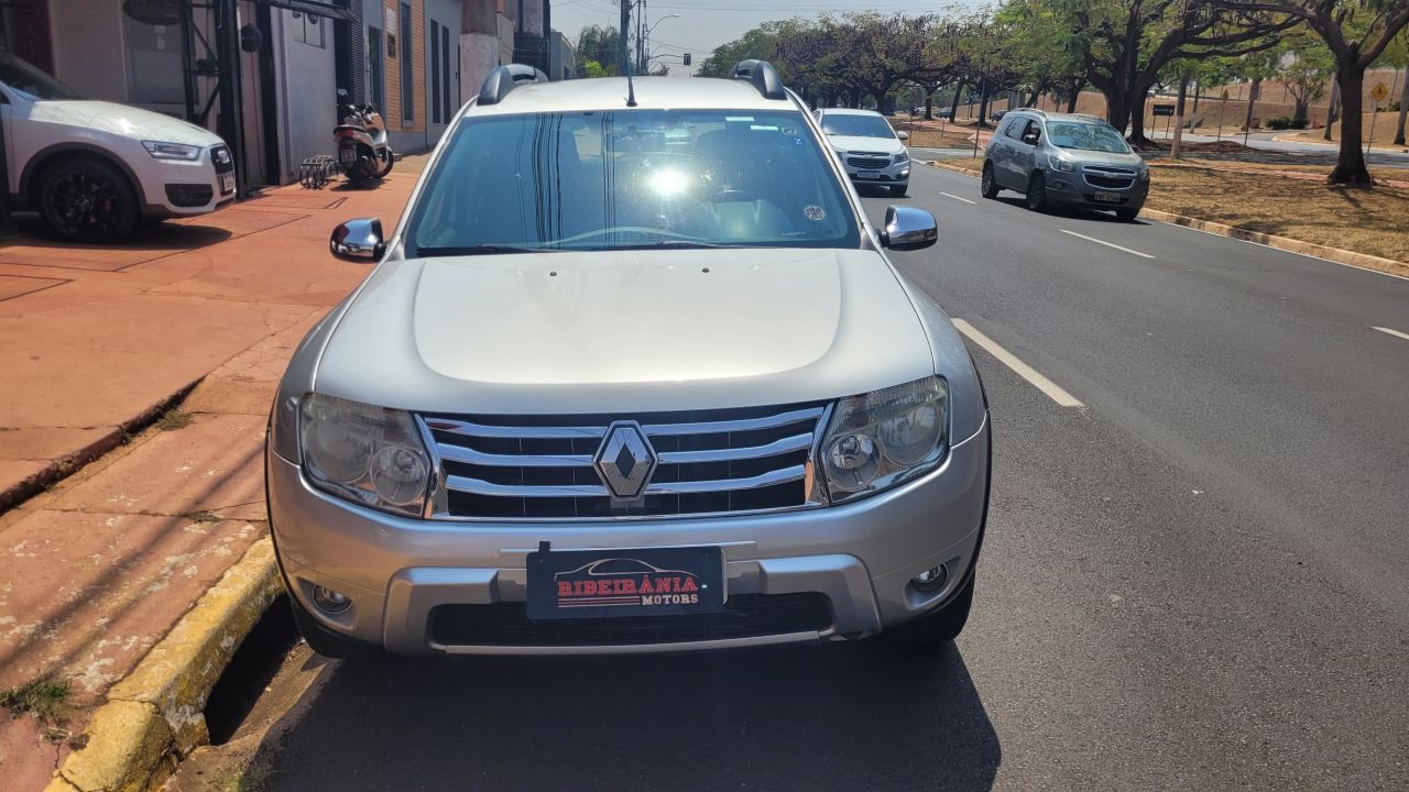 Veculo: Renault - Duster - Dynamique 2.0 Flex 16V Aut. em Ribeiro Preto