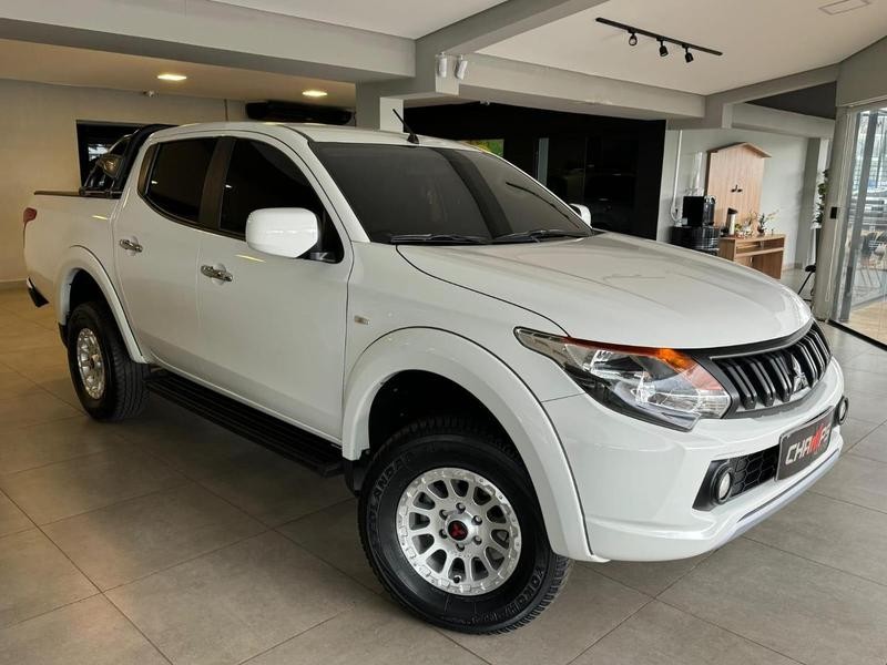 Veculo: Mitsubishi - L-200 -  em Ribeiro Preto