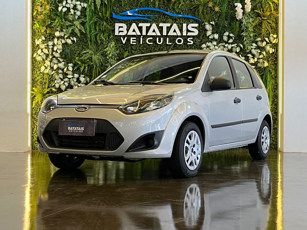 Veculo: Ford - Fiesta Hatch - 1.0 ROCAM HATCH 8V FLEX 4P MANUAL em Batatais