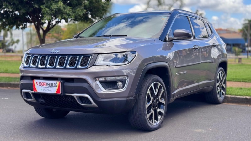 Veculo: Jeep - Compass -  em Batatais