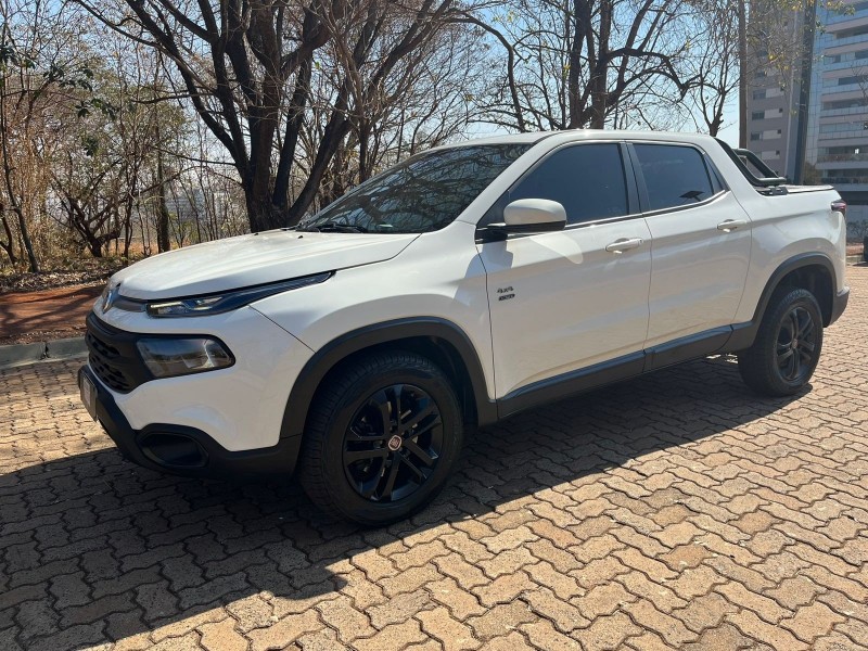 Veculo: Fiat - Toro - TORO em Ribeiro Preto