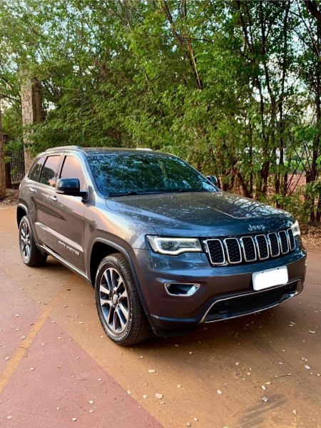 Veculo: Jeep - Grand Cherokee - GRAND CHEROKEE em Ribeiro Preto