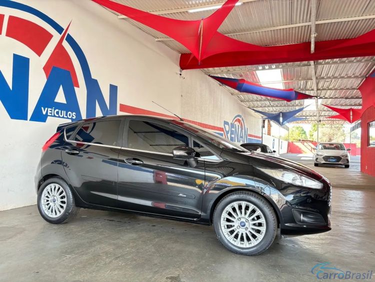 Renan Veculos | Fiesta Hatch New Titanium 1.6 Aut. 4P. 14/15 - foto 7