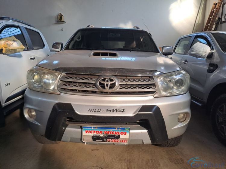 Victor Veculos | Hilux SW4 4X4 Aut. 4P.  09/09 - foto 4