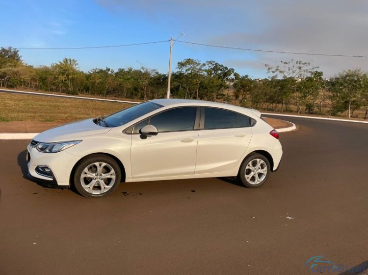 Vem Car Veculos | Cruze hatch 1.4   Turbo flex Completo . 18/18 - foto 8