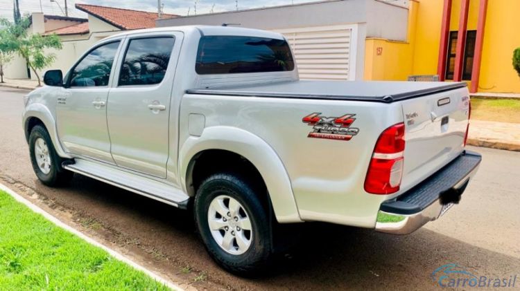 1000Ser Automveis | Hilux SRV 4X4 3.0 14/14 - foto 3