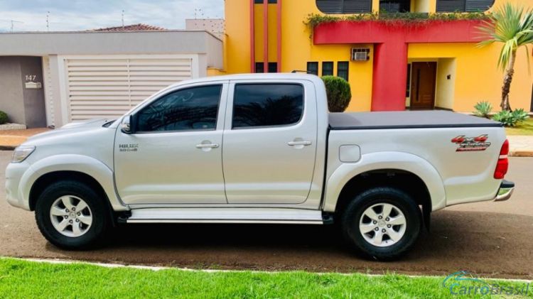 1000Ser Automveis | Hilux SRV 4X4 3.0 14/14 - foto 4