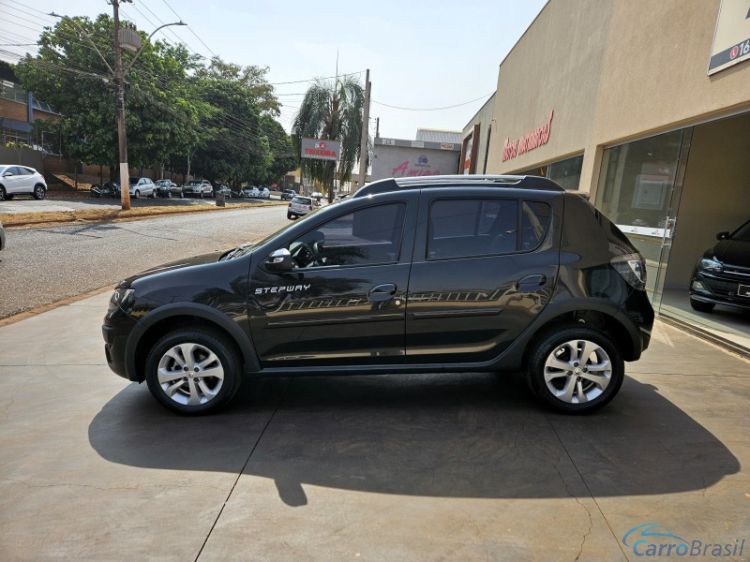 Movicar Multimarcas | Sandero STEPWAY 1.6 FLEX 18/18 - foto 2