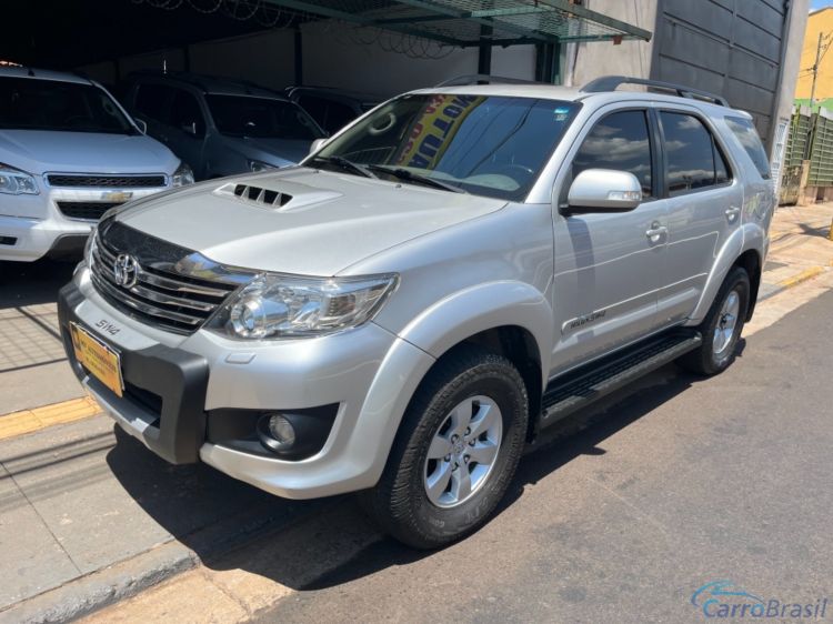 MV Automveis | Hilux HILUX SW4 11/12 - foto 1