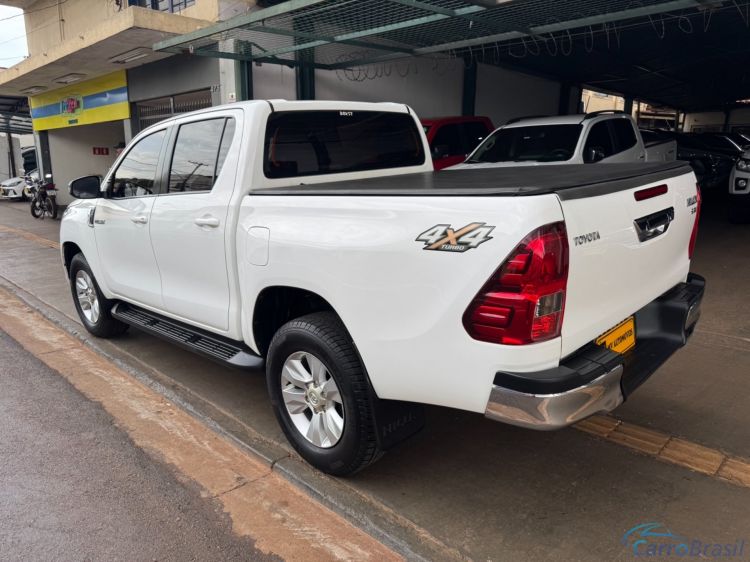 MV Automveis | Hilux HILUX 17/18 - foto 3