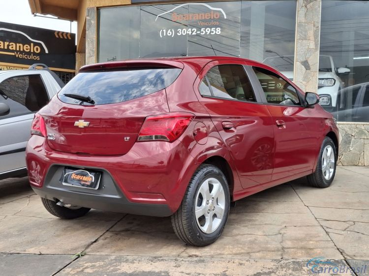 Scaranelo Veculos | Onix HATCH LT 1.4 8V FlexPower 5p Mec. 19/19 - foto 5