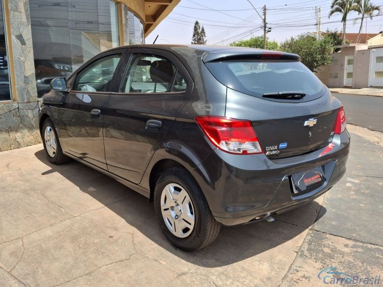 Scaranelo Veculos | Onix HATCH Joy 1.0 8V Flex 5p Mec. 17/18 - foto 7