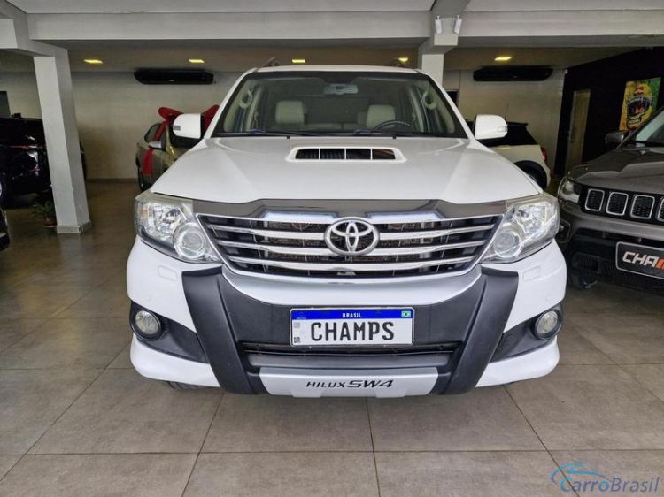 Champs Motors | Hilux  14/15 - foto 2