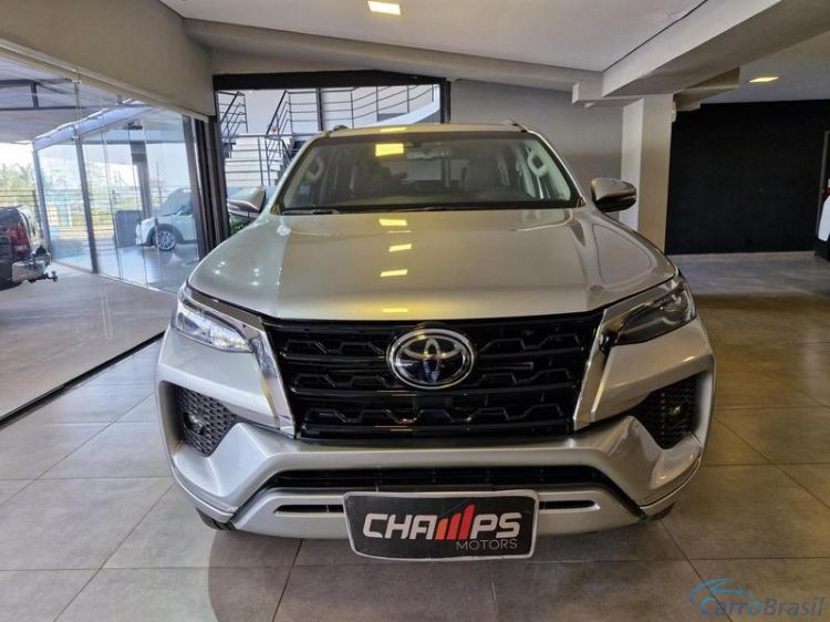 Champs Motors | Hilux  21/21 - foto 2