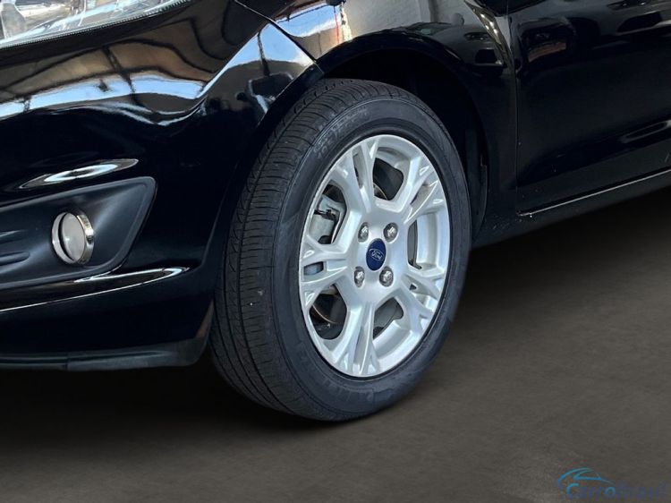 GL Veculos | Fiesta Hatch 1.6 SE SEDAN 16V FLEX 4P Automatico 15/16 - foto 7