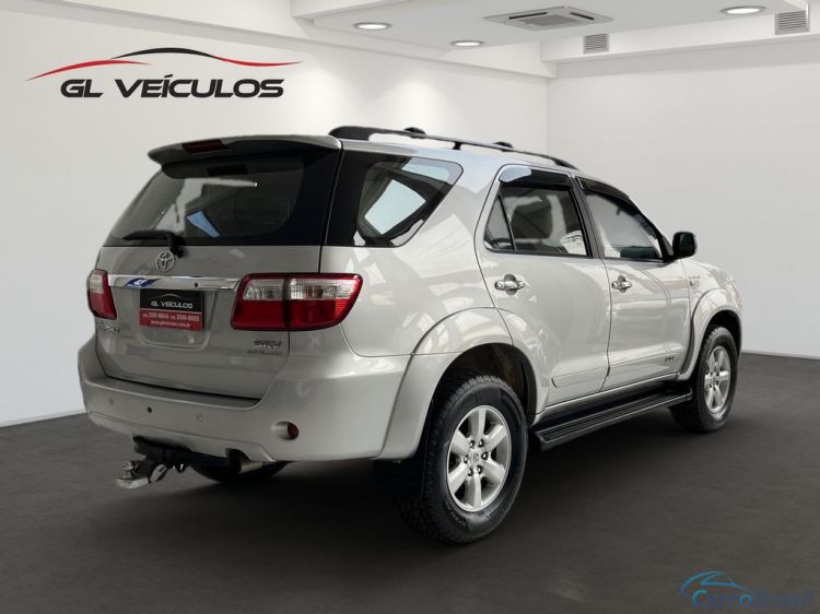 GL Veculos | Hilux 3.0 SRV 4X4 CD 16V TURBO INTERCOOLER DIESEL 4P AUTOMTICO 11/11 - foto 3