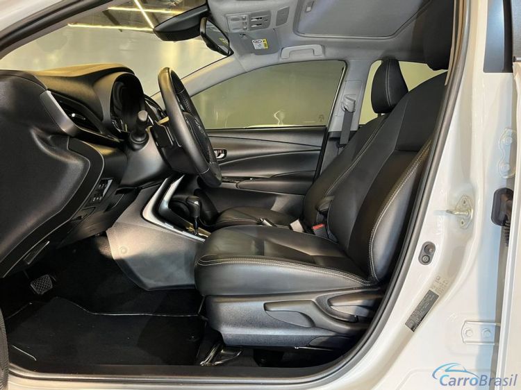 Batatais Veculos | Yaris 1.5 16V FLEX SEDAN XLS CONNECT MULTIDRIVE 23/23 - foto 6