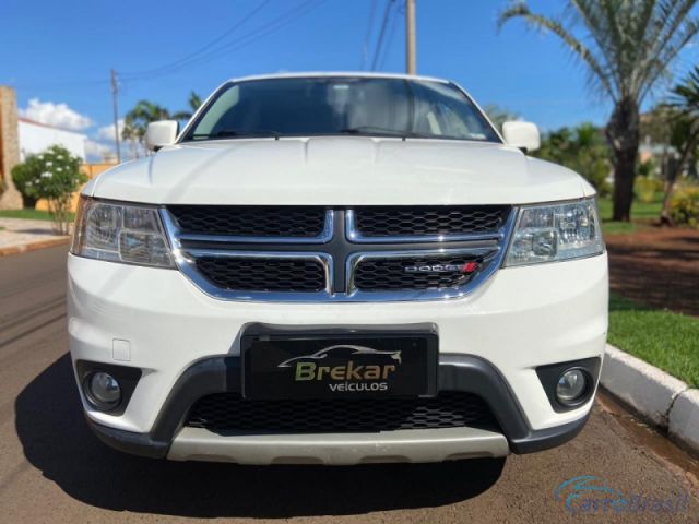 Mais detalhes do Dodge Journey RT Gasolina