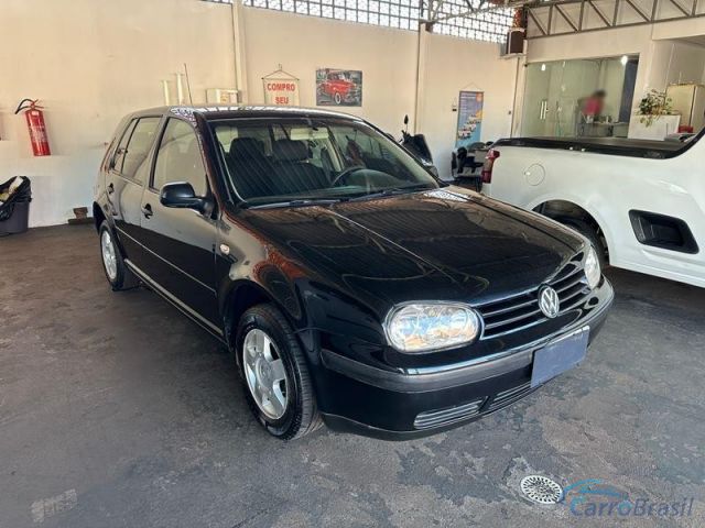 Mais detalhes do Volkswagen Golf 1.6 4P.  Gasolina