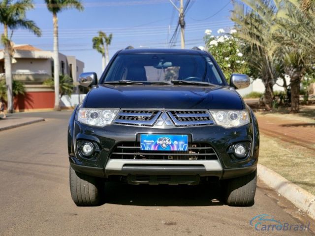 Mais detalhes do Mitsubishi Pajero Dakar V6 Flex