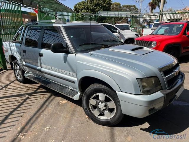 Mais detalhes do Chevrolet (GM) S-10 4X4 4P.  Diesel