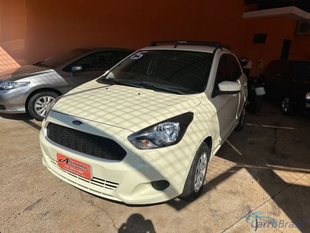 Mais detalhes do Ford Ka SE 4P.  Flex