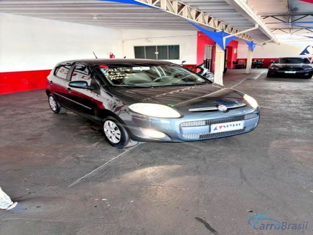 Mais detalhes do Fiat Palio 1.6 Essence Flex