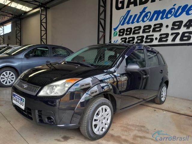 Mais detalhes do Ford Fiesta Hatch 1.0 4P.  Flex