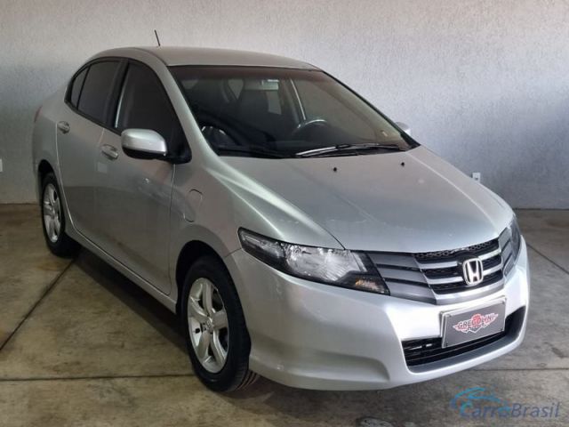 Mais detalhes do Honda City LX 1.5 4P.  Flex