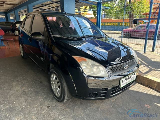 Mais detalhes do Ford Fiesta Sedan 1.6 4P.  Flex