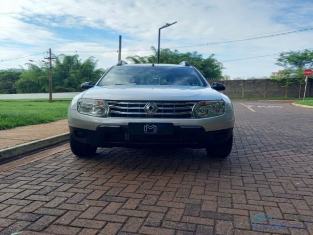 Mais detalhes do Renault Duster 1.6 flex Flex