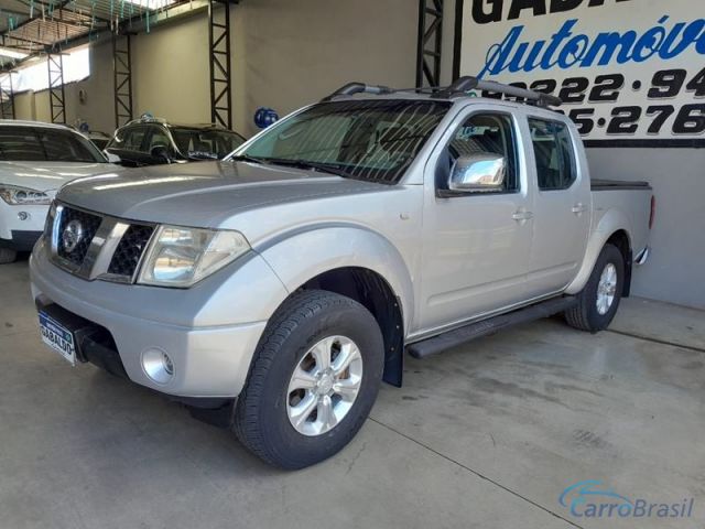 Mais detalhes do Nissan Frontier 2.5 SE 4X4 CD 4P.  Diesel