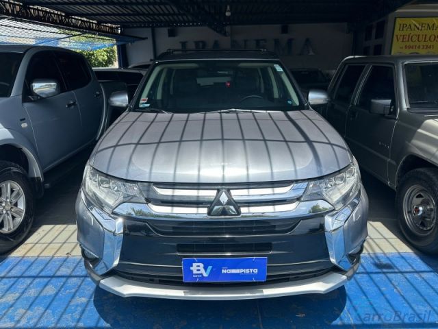 Mais detalhes do Mitsubishi Outlander  Diesel