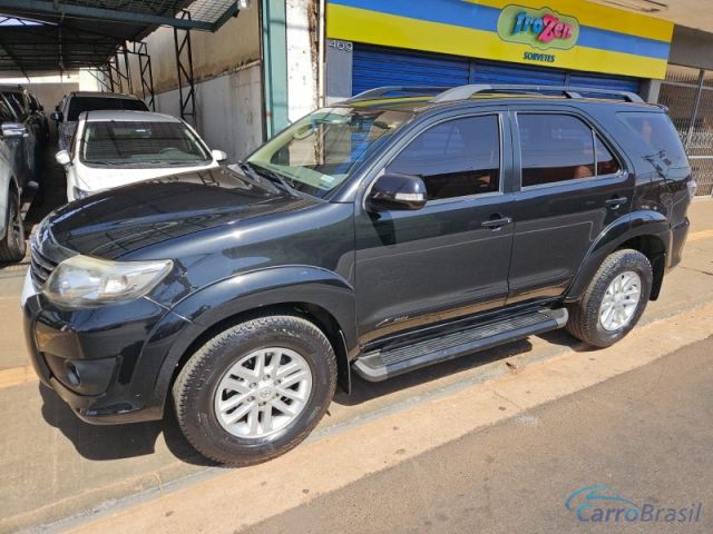 Mais detalhes do Toyota Hilux HILUX SW4 Flex