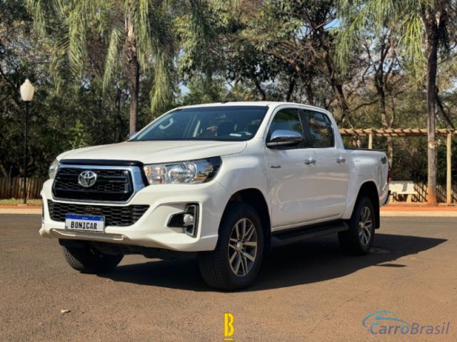 Mais detalhes do Toyota Hilux SRV Diesel