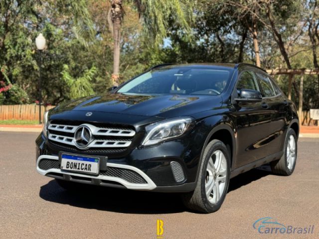 Mais detalhes do Mercedes-Benz GLA  Style Flex