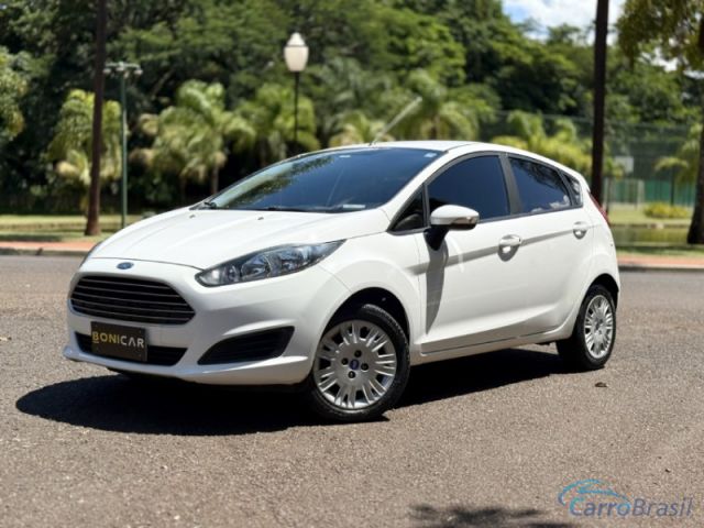 Mais detalhes do Ford Fiesta Hatch  Flex