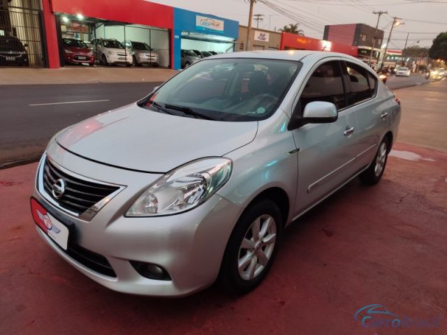 Mais detalhes do Nissan Versa VERSA Flex