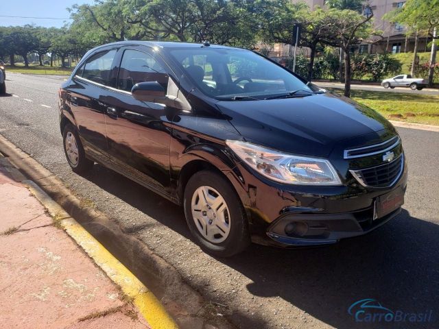 Mais detalhes do Chevrolet (GM) Onix HATCH LT 1.0 8V FlexPower 5p Mec. Flex