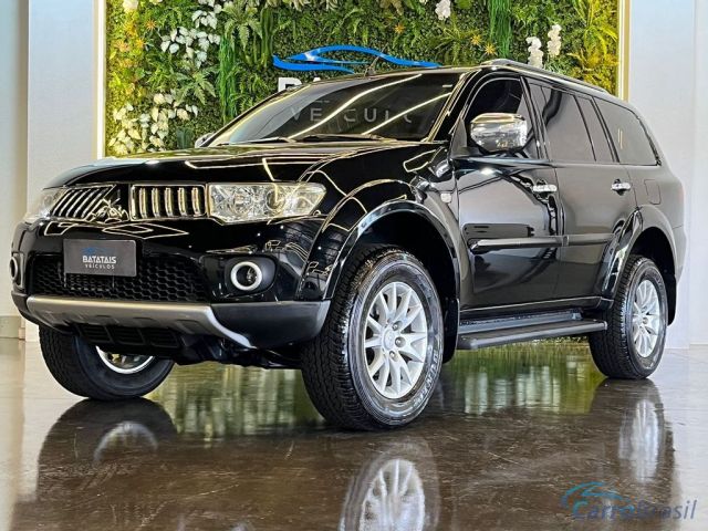 Mais detalhes do Mitsubishi Pajero 3.2 HPE 4X4 7 LUGARES 16V TURBO INTERCOOLER DIESEL 4P AUTOMTICO Diesel